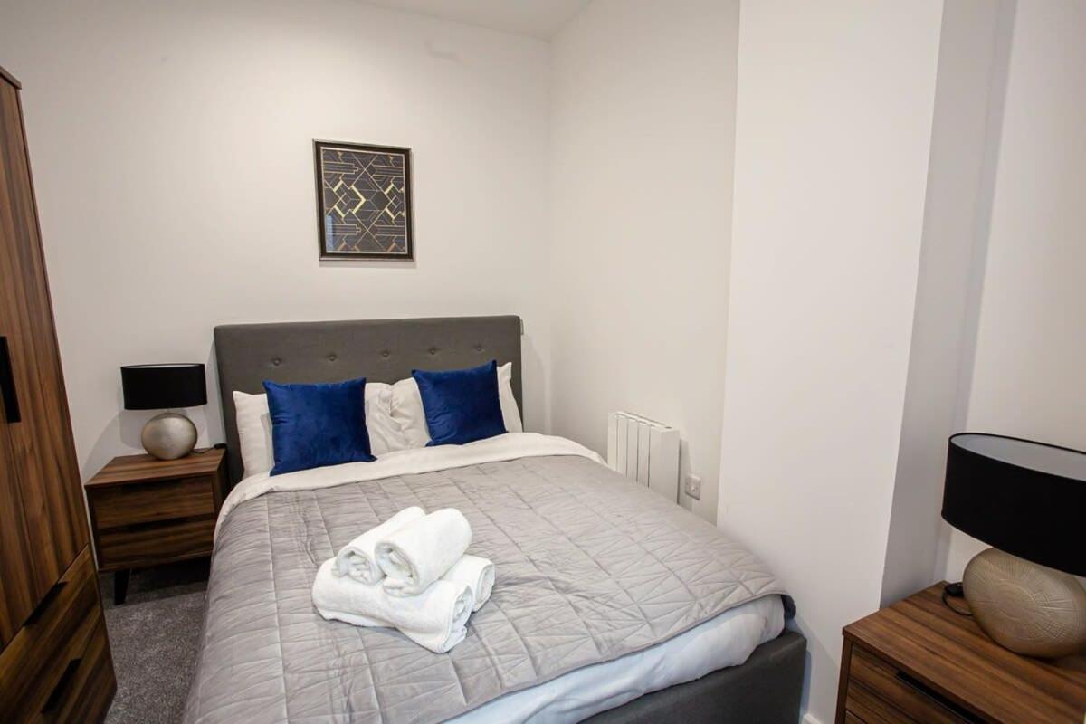 Lovely Open Plan 1 Bedroom Apartment In بولتون المظهر الخارجي الصورة