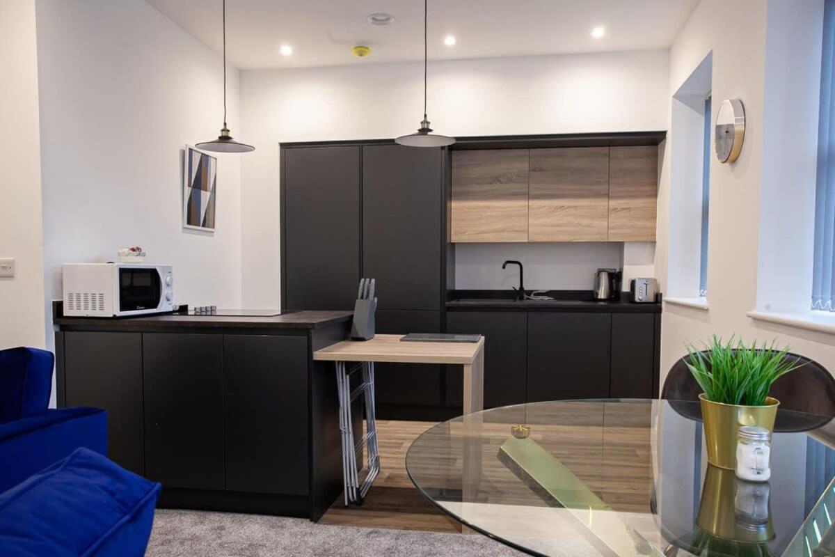 Lovely Open Plan 1 Bedroom Apartment In بولتون المظهر الخارجي الصورة