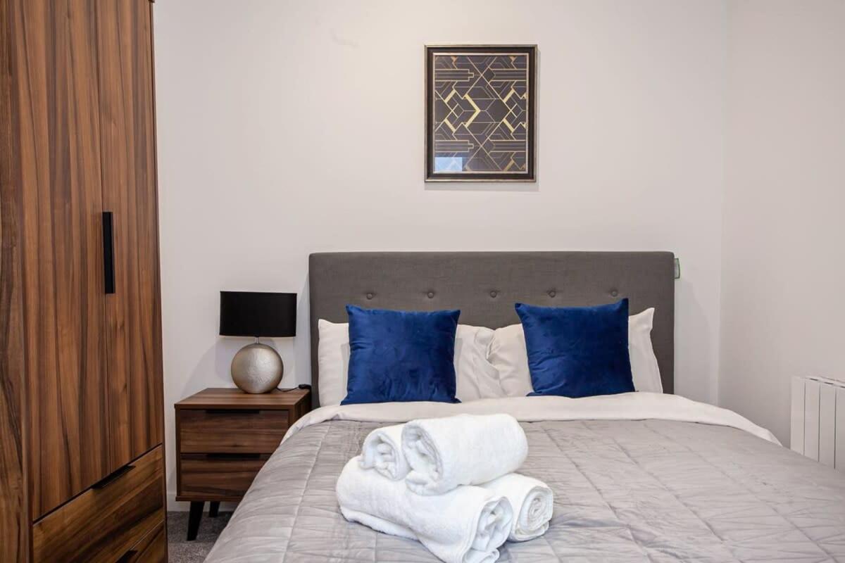 Lovely Open Plan 1 Bedroom Apartment In بولتون المظهر الخارجي الصورة